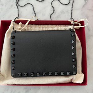 Valentino black rockstud wallet on chain NWT NIB